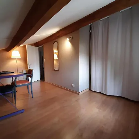 Casa de Férias Balzac, 3 Pieces, 4 Personnes - Fr-1-653-123